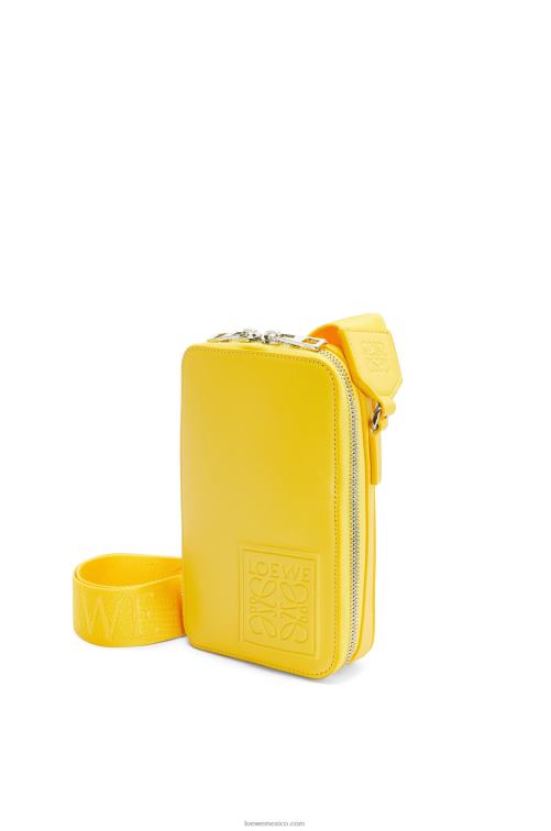 amarillo bolsillo cruzado vertical de piel de becerro satinada Loewe R8J8Z614 hombres