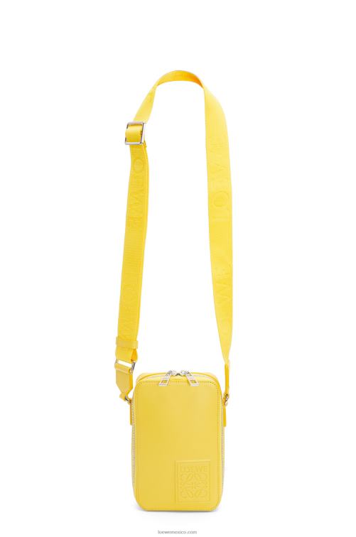 amarillo bolsillo cruzado vertical de piel de becerro satinada Loewe R8J8Z614 hombres