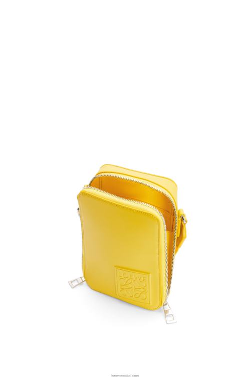 amarillo bolsillo cruzado vertical de piel de becerro satinada Loewe R8J8Z614 hombres