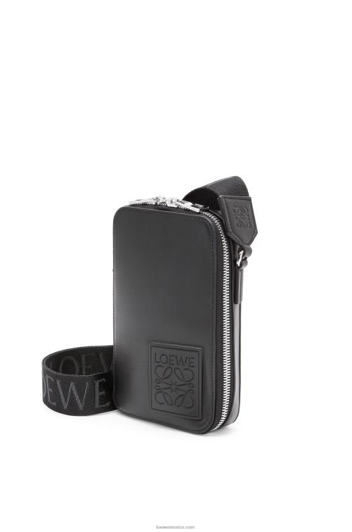 negro bolsillo cruzado vertical de piel de becerro satinada Loewe R8J8Z613 hombres