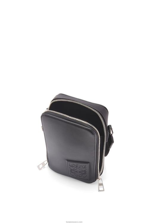 negro bolsillo cruzado vertical de piel de becerro satinada Loewe R8J8Z613 hombres