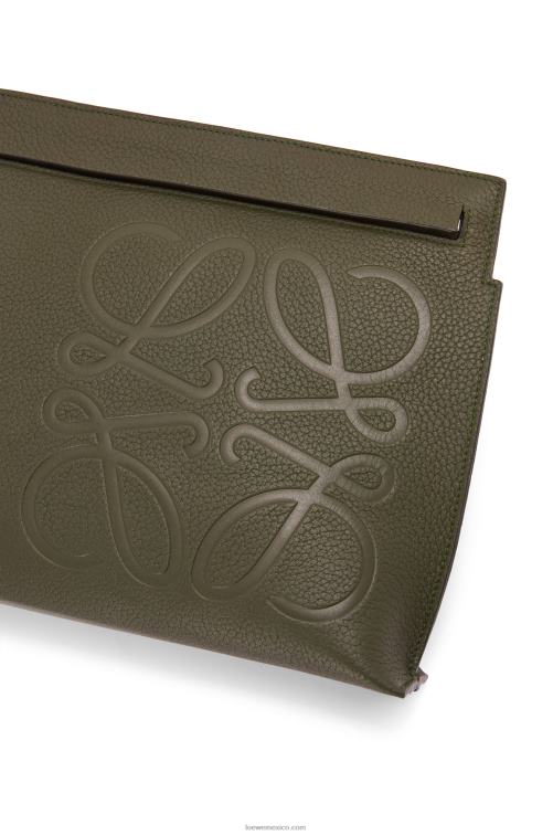 verde caqui oscuro riñonera de piel de becerro granulada Loewe R8J8Z612 hombres