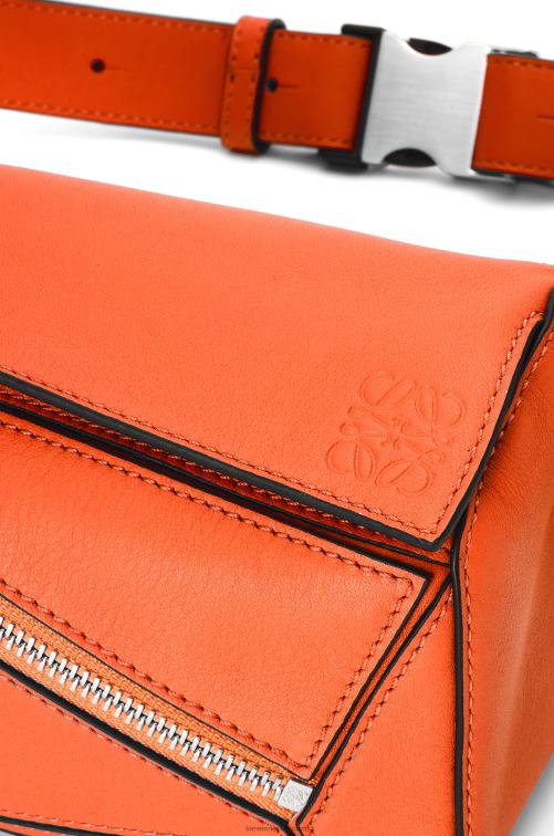 naranja Riñonera mini puzzle de piel de becerro clásica Loewe R8J8Z571 hombres