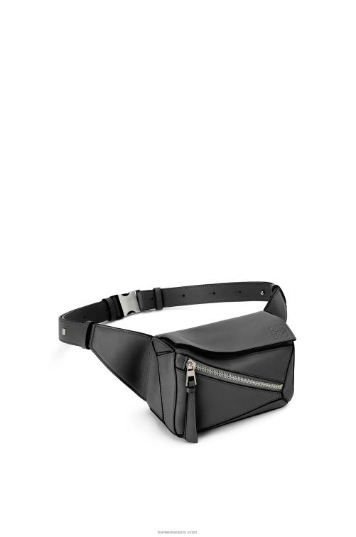 negro Riñonera mini puzzle de piel de becerro clásica Loewe R8J8Z279 hombres