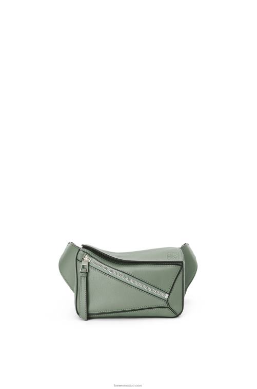 salvia oscura Riñonera mini puzzle de piel de becerro clásica Loewe R8J8Z298 hombres