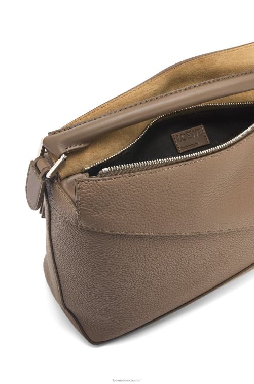 tundra bolso puzzle edge de piel de becerro granulada Loewe R8J8Z541 hombres