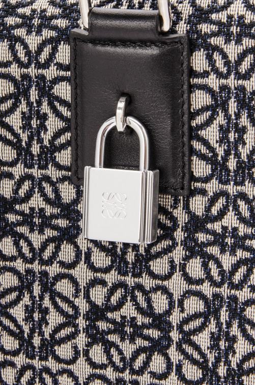azul marino/negro Bolso amazona 44 de jacquard anagrama y piel de becerro Loewe R8J8Z149 hombres