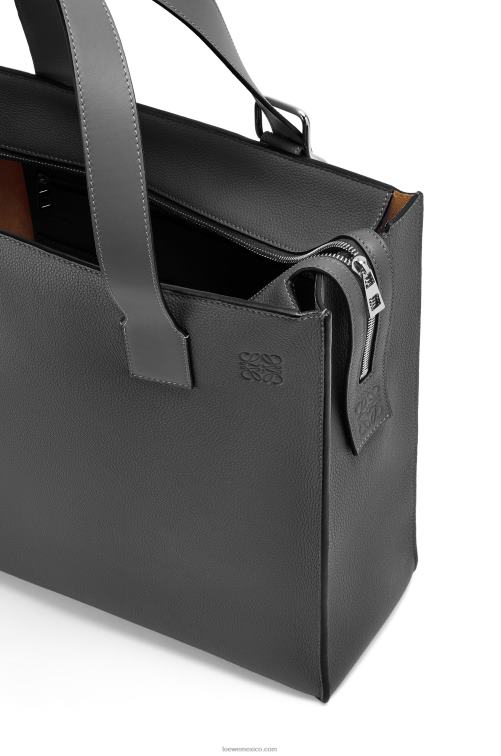 negro bolso tote con cremallera y hebilla de suave piel de becerro granulada Loewe R8J8Z179 hombres