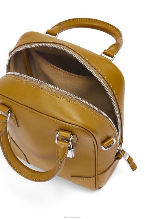 ocre amazona 15 de piel de becerro napa Loewe R8J8Z175 hombres
