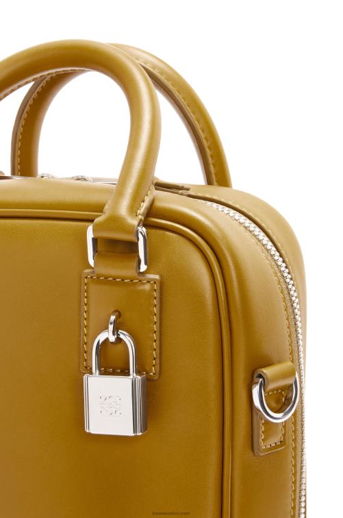 ocre amazona 15 de piel de becerro napa Loewe R8J8Z175 hombres