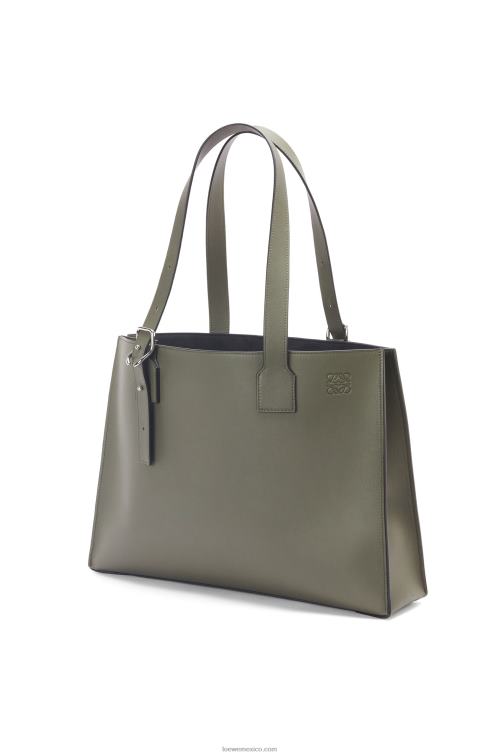verde caqui bolso tote horizontal con hebilla en piel de becerro clásica Loewe R8J8Z180 hombres