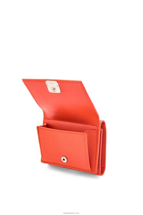 amanecer naranja cartera triple con anagrama de piel de becerro granulada Loewe R8J8Z1204 mujer