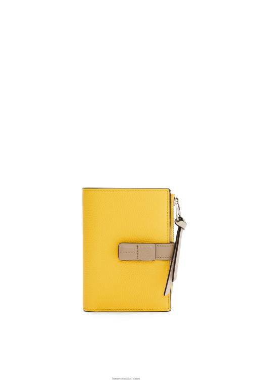 amarillo/verde arcilla cartera plegable fina con cremallera de piel de becerro granulada suave Loewe R8J8Z1283 mujer