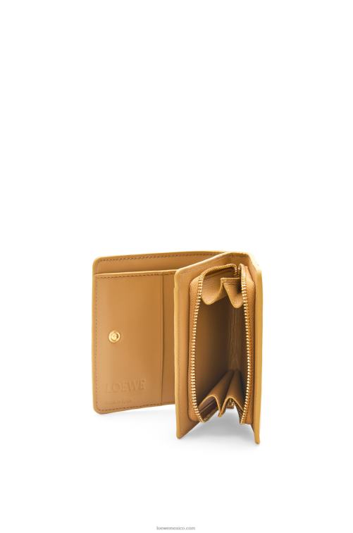 angora/beige empolvado cartera puzzle compacta con cremallera en piel de becerro clásica Loewe R8J8Z1212 mujer