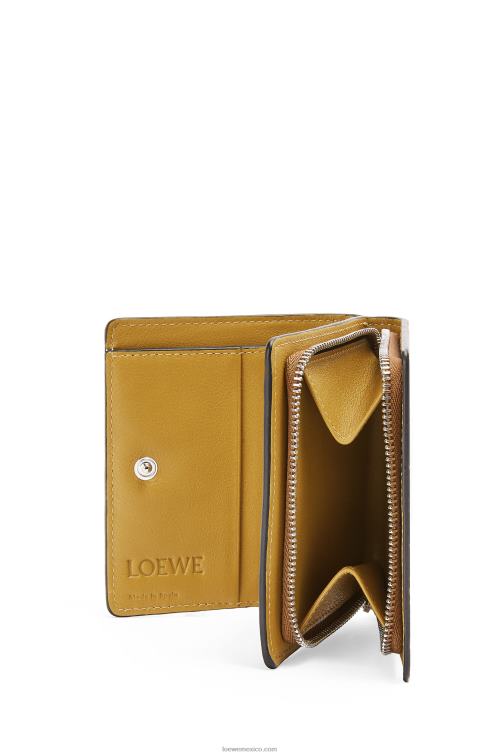 bronceado/ocre cartera compacta con cremallera de la marca en piel de becerro clásica Loewe R8J8Z1301 mujer