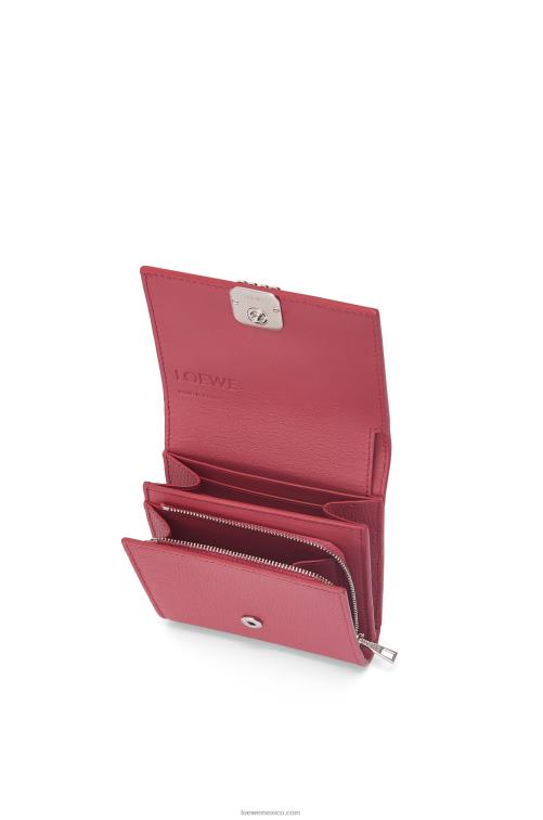 ciruela cartera compacta con solapa anagram de piel de becerro granulada Loewe R8J8Z1239 mujer