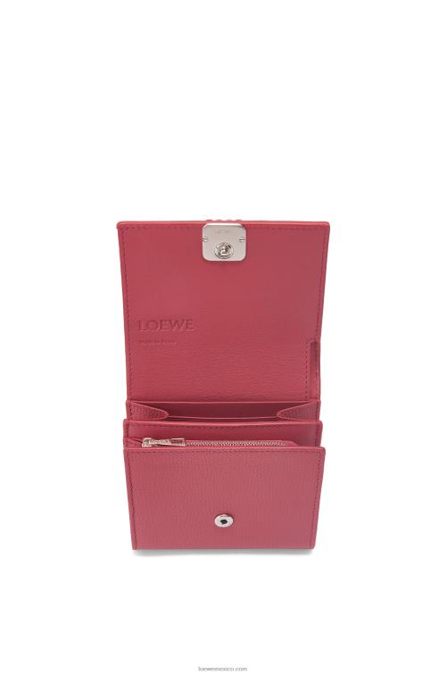 ciruela cartera compacta con solapa anagram de piel de becerro granulada Loewe R8J8Z1239 mujer