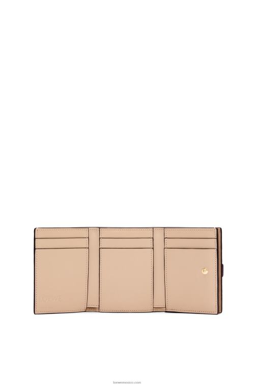 ciruela/chocolate cartera de tres pliegues en suave piel de becerro granulada Loewe R8J8Z1241 mujer
