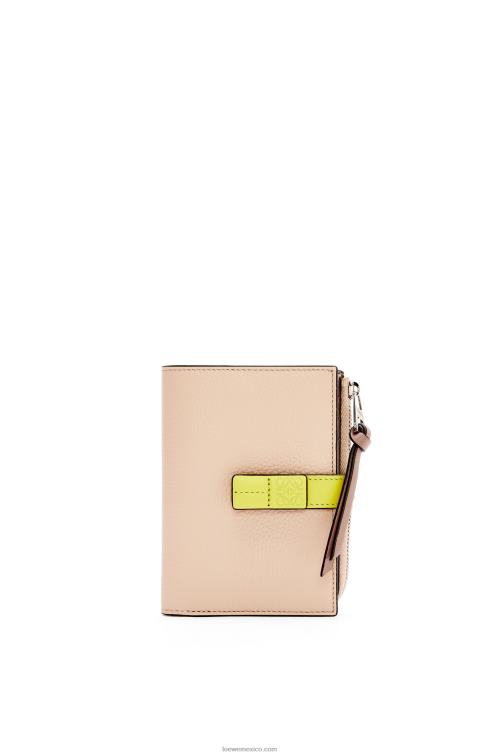 desnudo/citronela cartera plegable fina con cremallera de piel de becerro granulada suave Loewe R8J8Z1298 mujer
