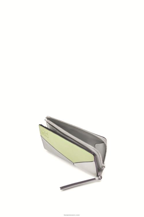 gris ceniza/celadón claro billetera plegable delgada puzzle en becerro clásico Loewe R8J8Z1260 mujer