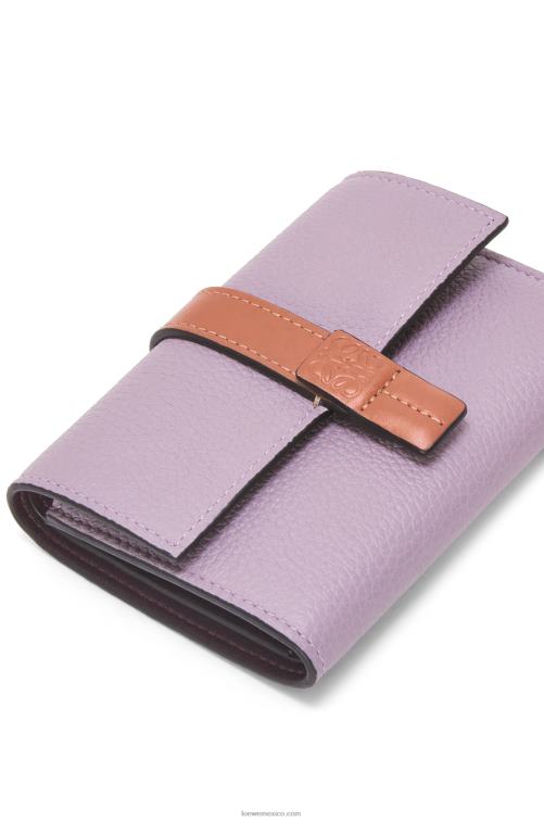 malva sucio/tostado cartera vertical pequeña de piel de becerro granulada suave Loewe R8J8Z1270 mujer