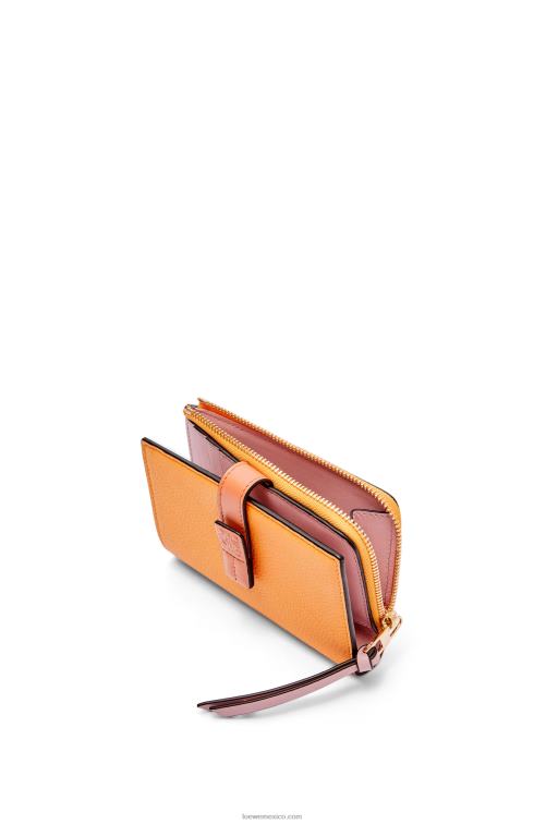 mandarina/arrecife de coral cartera plegable fina con cremallera de piel de becerro granulada suave Loewe R8J8Z1299 mujer