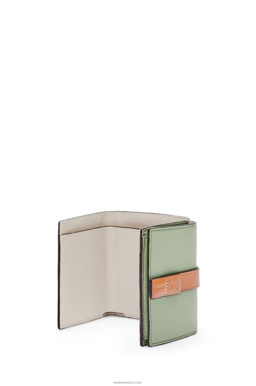 romero/bronceado cartera de tres pliegues en suave piel de becerro granulada Loewe R8J8Z1314 mujer