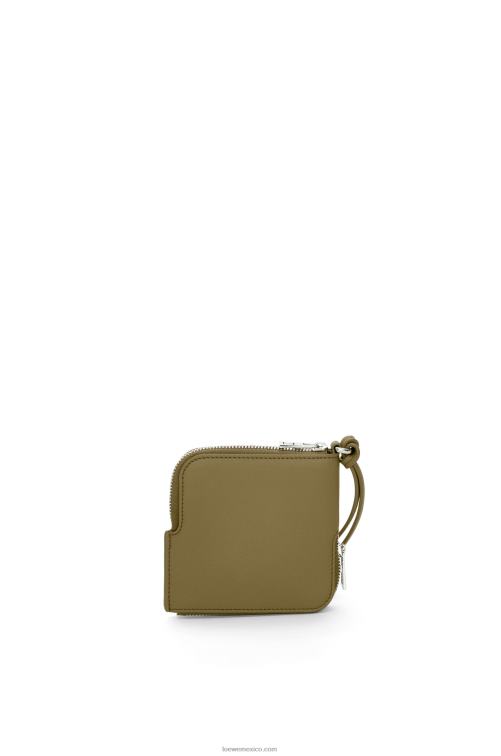 aceituna monedero doble en piel de becerro clásica Loewe R8J8Z1334 mujer