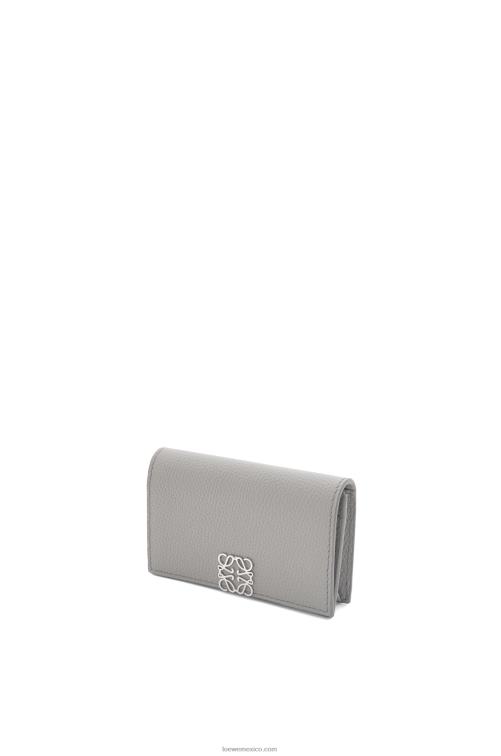 Perla gris tarjetero con anagrama Loewe R8J8Z1320 mujer