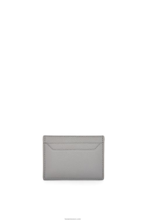 Perla gris tarjetero liso con anagrama de piel de becerro granulada Loewe R8J8Z1322 mujer