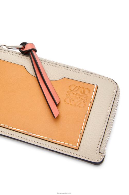 avena ligera/miel tarjetero con monedas de piel de becerro granulada suave Loewe R8J8Z1337 mujer
