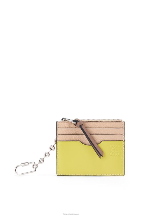 desnudo/citronela tarjetero cuadrado de suave piel de becerro graneada con cadena Loewe R8J8Z1381 mujer