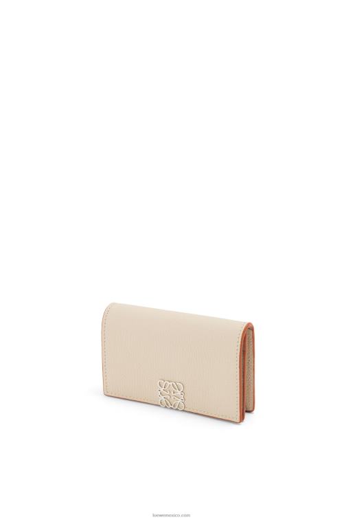 fantasma de luz tarjetero con anagrama de piel de becerro granulada Loewe R8J8Z1349 mujer