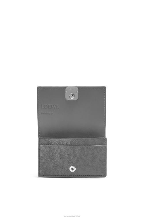 gris asfalto tarjetero con anagrama de piel de becerro granulada Loewe R8J8Z1374 mujer
