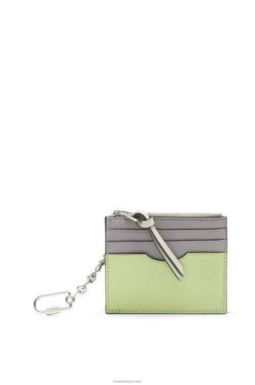 gris perla/verde pálido claro tarjetero cuadrado de suave piel de becerro graneada con cadena Loewe R8J8Z1366 mujer