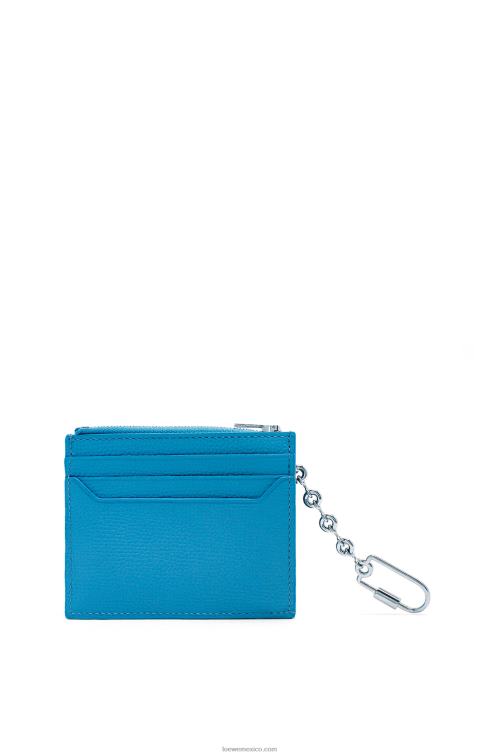 laguna azul tarjetero cuadrado con anagrama de piel de becerro granulada con cadena Loewe R8J8Z1396 mujer
