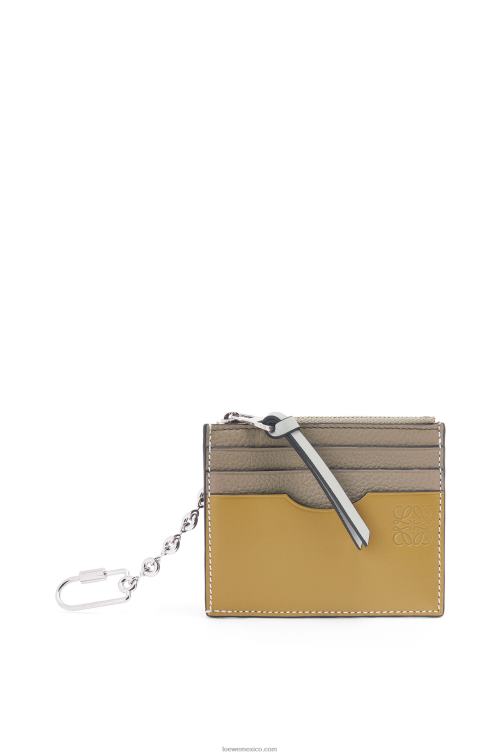 verde laurel/ocre tarjetero cuadrado de suave piel de becerro graneada con cadena Loewe R8J8Z1382 mujer