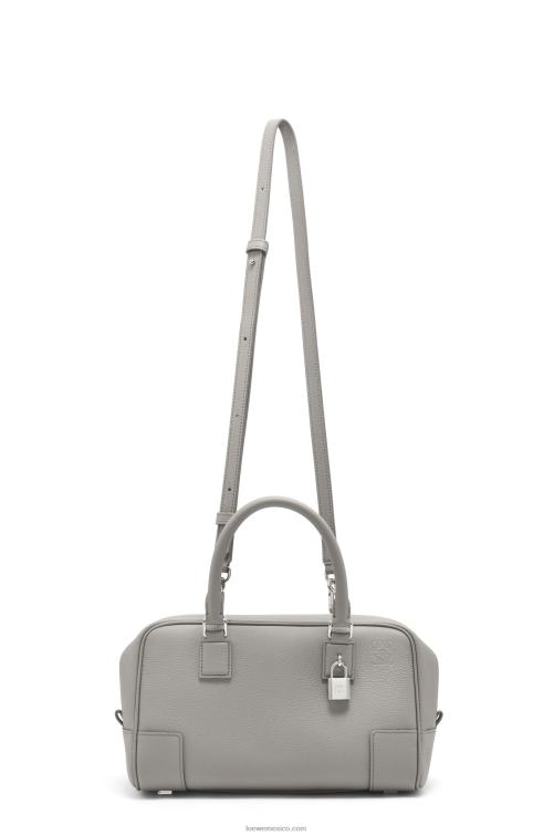 Perla gris Bolso amazona 23 de suave piel de becerro graneada Loewe R8J8Z133 mujer