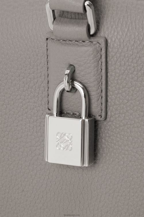 Perla gris bolso amazona 28 de suave piel de becerro graneada Loewe R8J8Z134 mujer