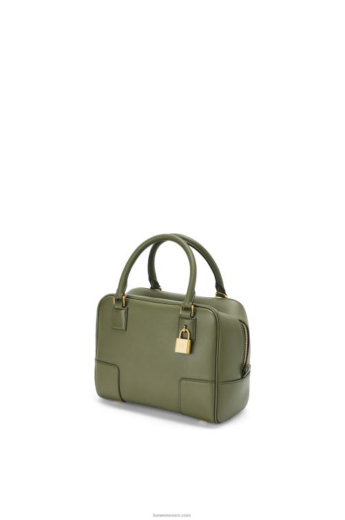 aguacate verde Bolso amazona 19 cuadrado de piel de becerro napa Loewe R8J8Z166 mujer