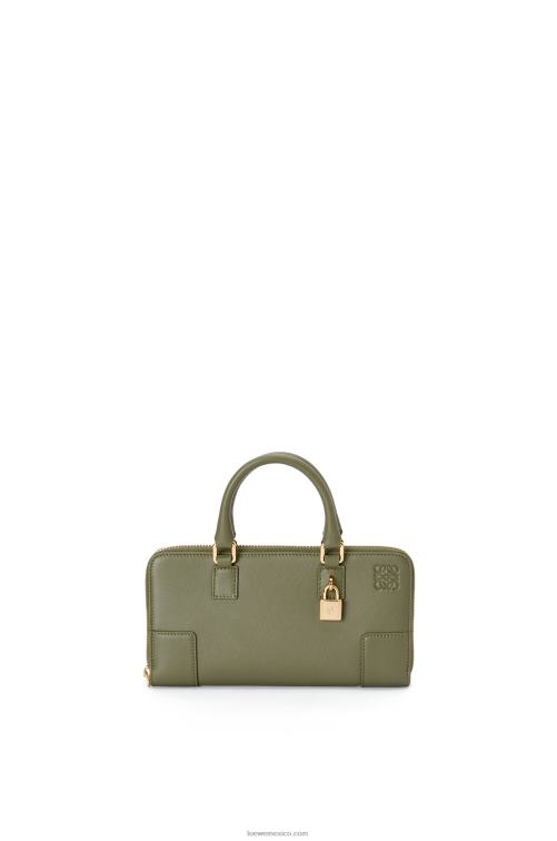 aguacate verde bolsito amazona de napa de becerro Loewe R8J8Z281 mujer