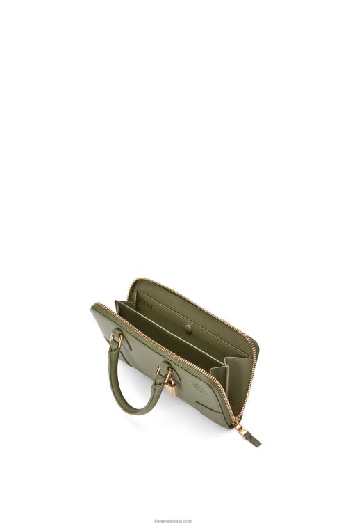 aguacate verde bolsito amazona de napa de becerro Loewe R8J8Z281 mujer