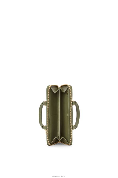 aguacate verde bolsito amazona de napa de becerro Loewe R8J8Z281 mujer