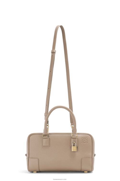arena Bolso amazona 23 de suave piel de becerro graneada Loewe R8J8Z154 mujer