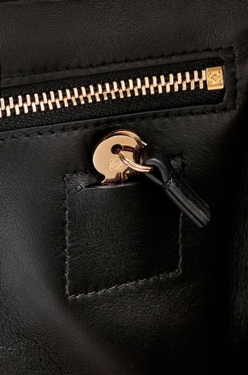 azul marino/negro amazona 23 en anagrama jacquard y piel de becerro Loewe R8J8Z150 mujer