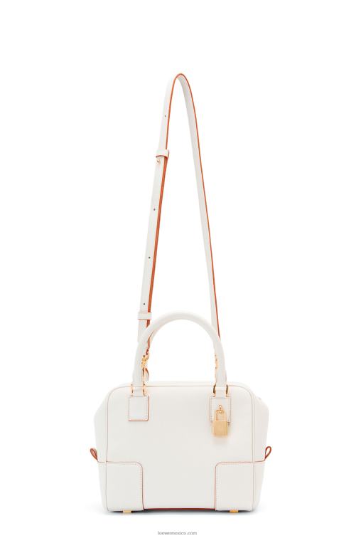 blanco suave Bolso amazona 19 cuadrado de suave piel de becerro graneada Loewe R8J8Z152 mujer
