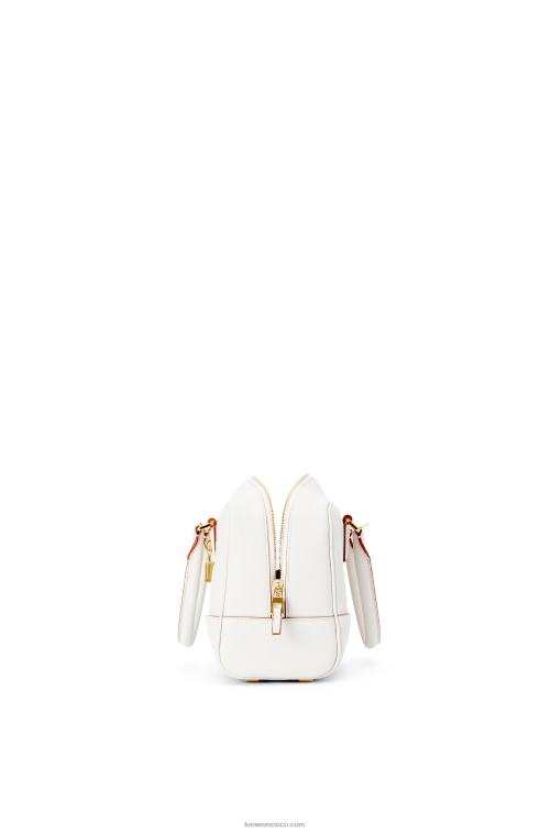 blanco suave Bolso amazona 23 de suave piel de becerro graneada Loewe R8J8Z151 mujer