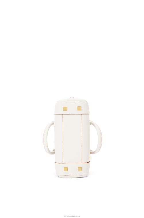 blanco suave Bolso amazona 23 de suave piel de becerro graneada Loewe R8J8Z151 mujer