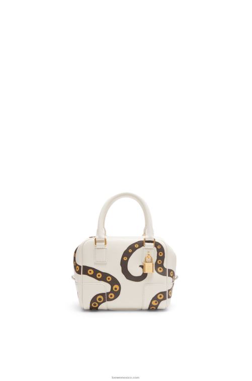 blanco suave amazona 16 de piel de becerro napa Loewe R8J8Z143 mujer