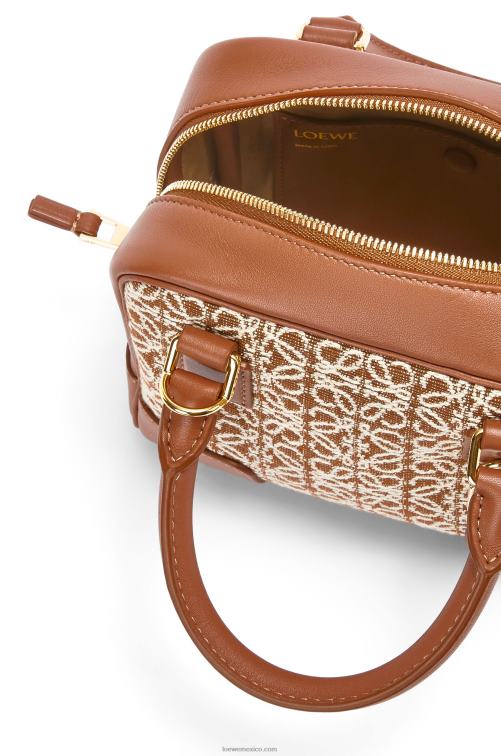 bronceado/pacana Bolso amazona 16 square en jacquard anagrama y piel de becerro Loewe R8J8Z163 mujer